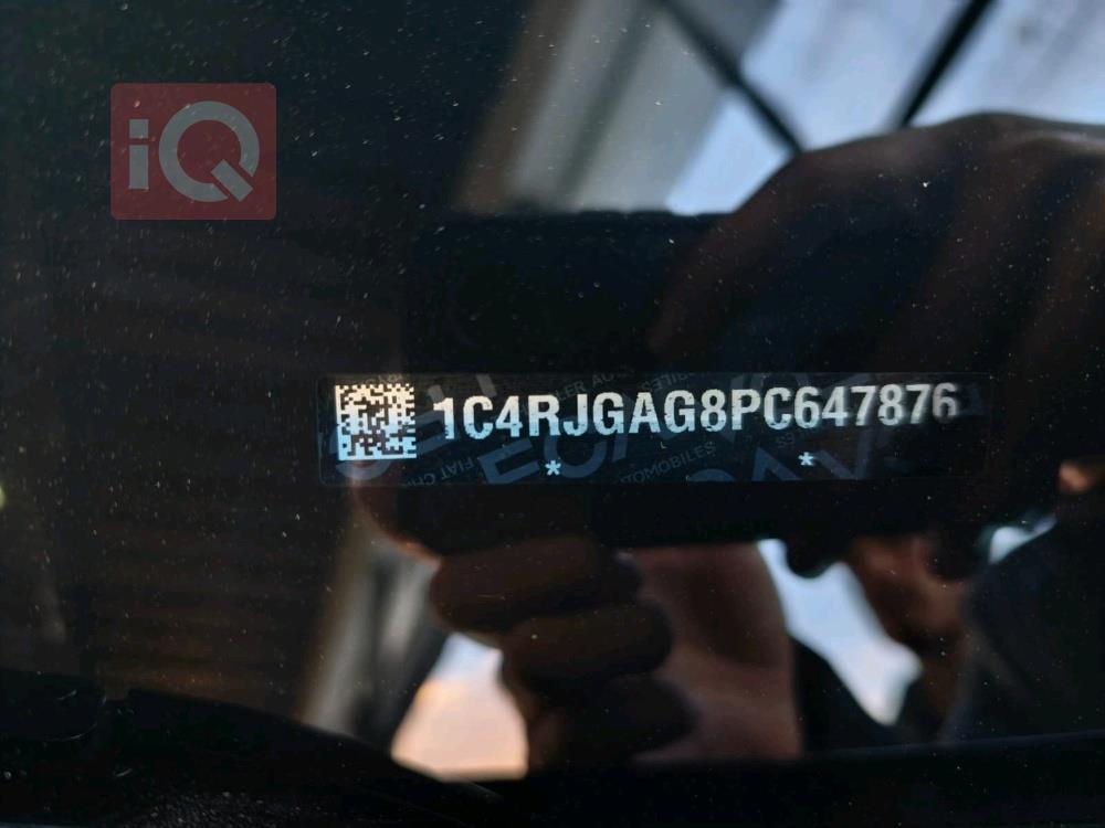 جيب جراند شيروكي